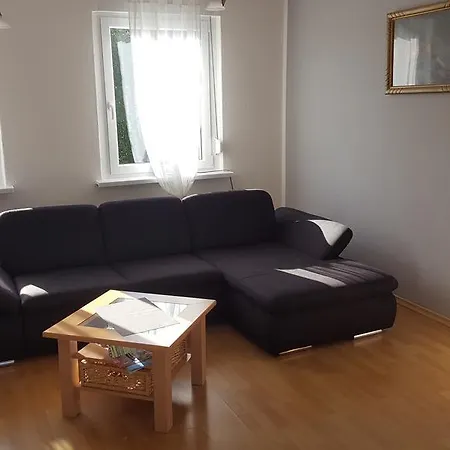 Am Apartment *